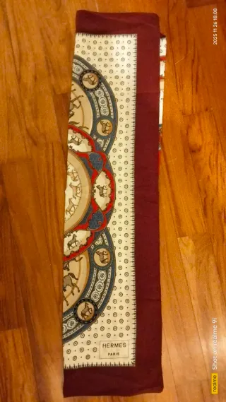 Foulard vintage Hermes in pura seta