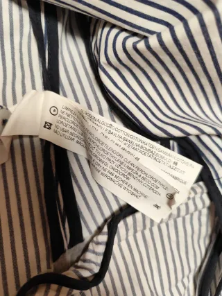 Traje de mujer rayas azul y blanco