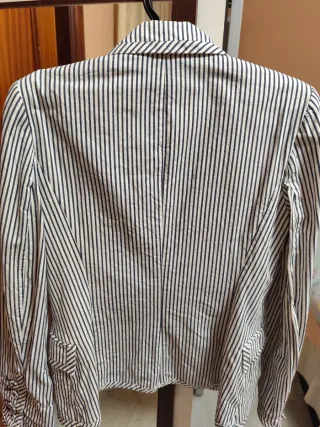 Traje de mujer rayas azul y blanco