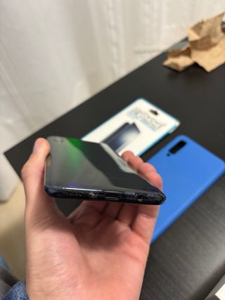 Samsung Galaxy A70 128GB Nero + Custodia e Protezione Schermo