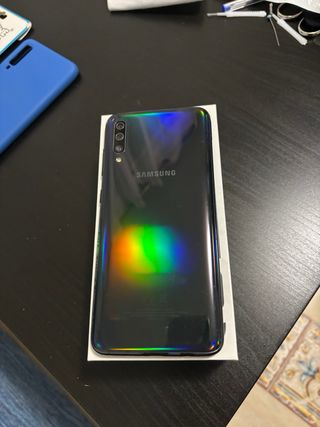 Samsung Galaxy A70 128GB Nero + Custodia e Protezione Schermo