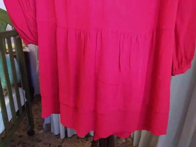 Vestido rojo con botones