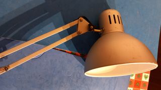 Lampada da tavolo estensibile metallo