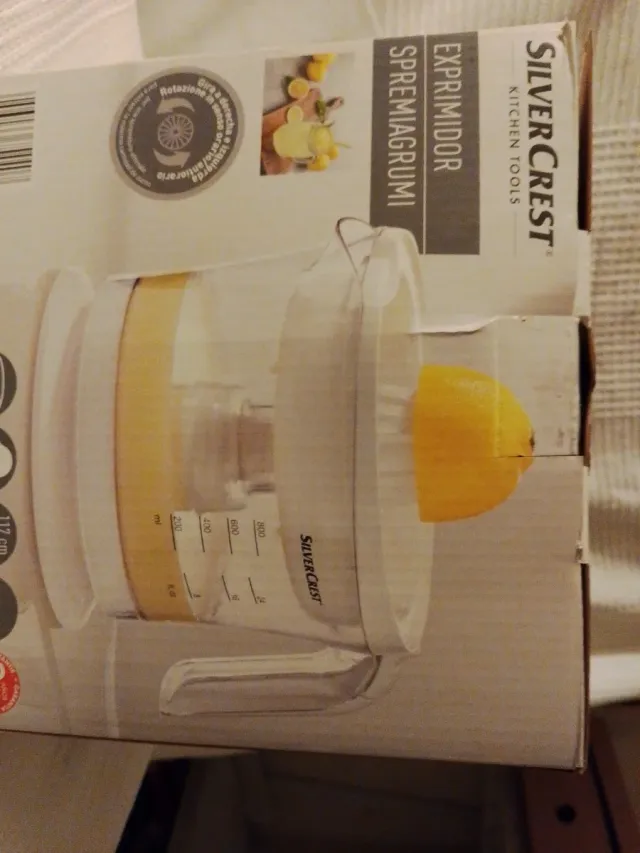 Exprimidor eléctrico