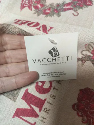 Runner natalizio con scritte e decorazioni