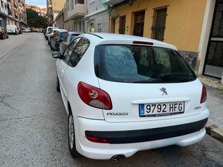 Peugeot 206 2012