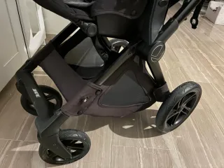 Carro Jane Muum + Capazo + Silla Coche Koos