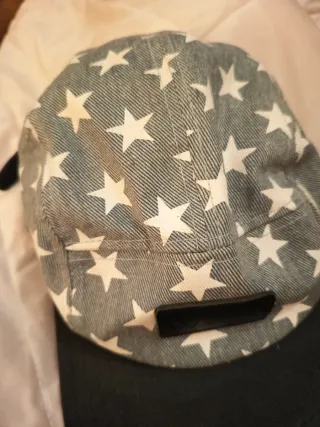 Gorra Vans Estrellas Gris y Negra