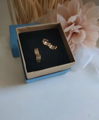 Orecchini dorati