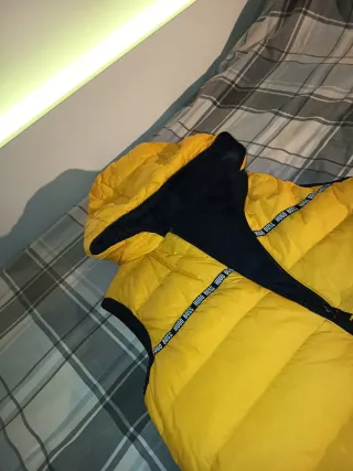 Chaleco junior Hugo Boss amarillo