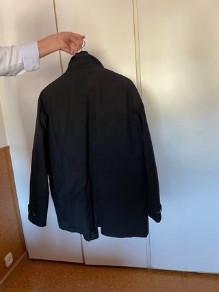 Chaquetón negro para el frío