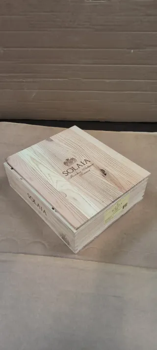 Caja de vino Solaia madera italiana