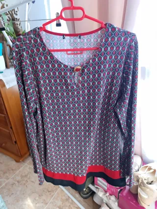 Jersey estampado geométrico