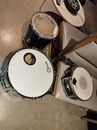 Batería Startone, Hi-hat Yamaha...