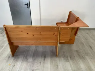 Rinconera de cocina de madera.