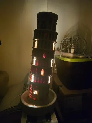 Lámpara Torre de Pisa