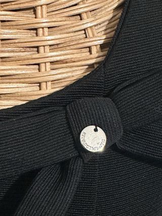 Abito Rinascimento nero con fiocco