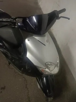 Yamaha Jog con ITV 2027 ciclomotor 49cc moto 50