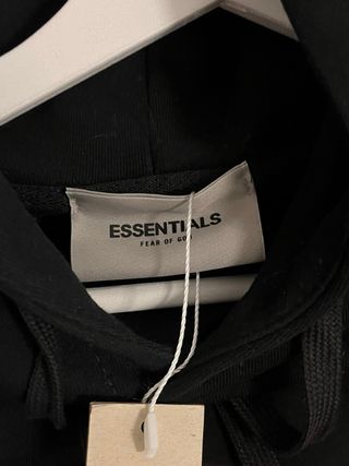 Sudadera ESSENTIALS 1977 Negra