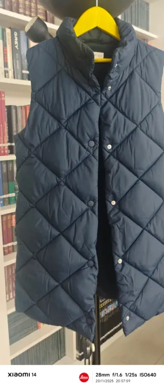 Chaleco acolchado niña azul marino