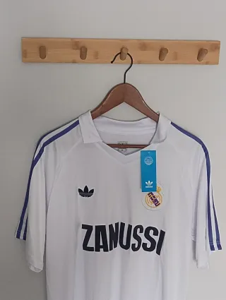Camiseta Real Madrid Retro Zanussi. Talla XL