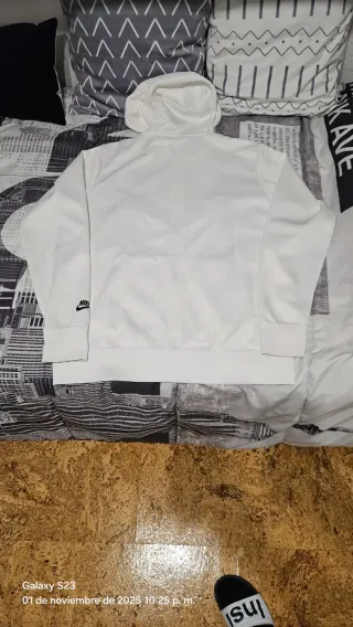 Sudadera Nike Blanca con Logo