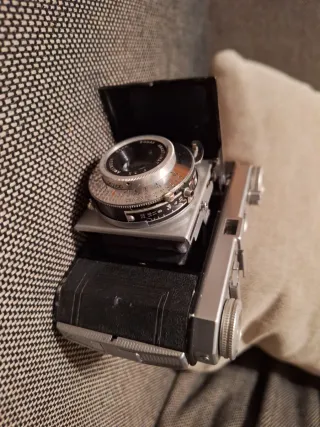 Cámara Kodak Retinette Plata y Negra