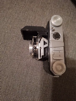 Cámara Kodak Retinette Plata y Negra