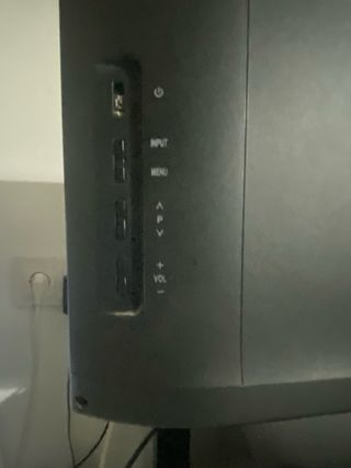 Hannspree TV Negra Pequeña