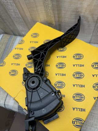 HELLA 6PV 008 496-701 Sensor Posición Pedal