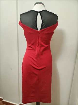 Vestido de fiesta rojo brillante