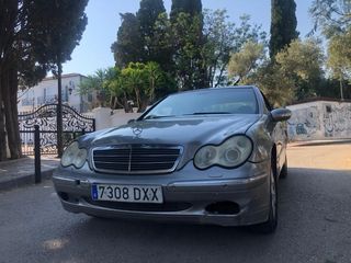 Mercedes-Benz Clase C 2003