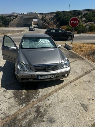 Mercedes-Benz Clase C 2003