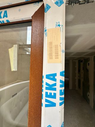 Ventana PVC VEKA 2x2.1m Nueva