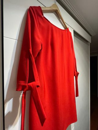 Vestido elegante rojo media manga con lazo