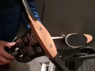 Bicicleta de madera para niños.