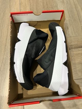 Nike Go Flyease Scarpe Uomo Nero Bianco