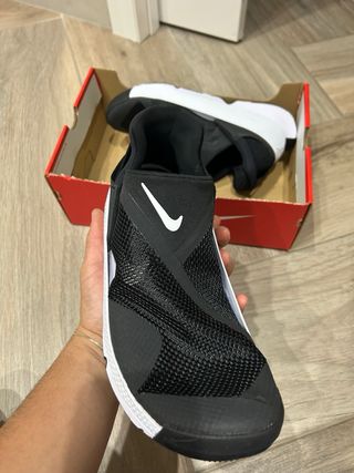 Nike Go Flyease Scarpe Uomo Nero Bianco