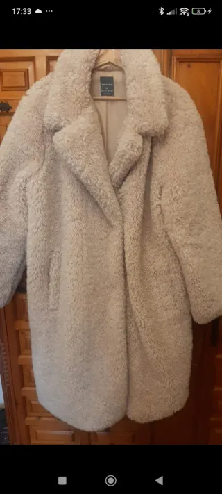 Abrigo peluche beige Primark Talla única