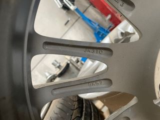 Llanta 18' Trasera Infiniti G25/G35/G37, 18x8 1/2J