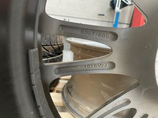 Llanta 18' Trasera Infiniti G25/G35/G37, 18x8 1/2J