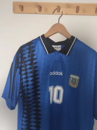 Camiseta retro Argentina. Maradona 10. Talla XL