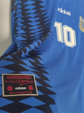 Camiseta retro Argentina. Maradona 10. Talla XL