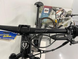 BICI MTB F-PODIUM CARBON R MONDRAKER EXPO T.M
