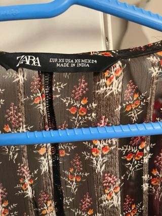 Vestido estampado flores Zara