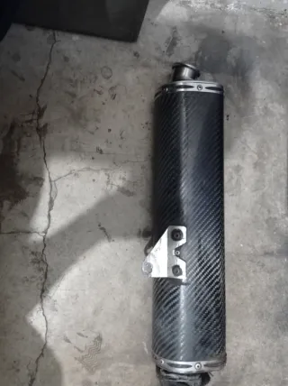 Escape Deportivo LASER HOTCAM Carbono