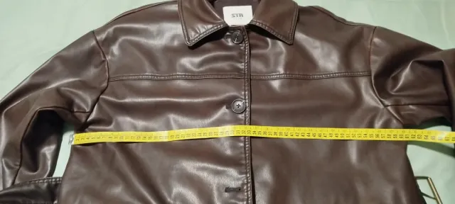 Gabardina polipiel marrón