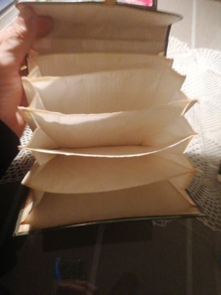 Antigua cartera pañuelos verde y dorado