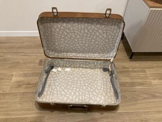 Maleta piel vintage para decoración