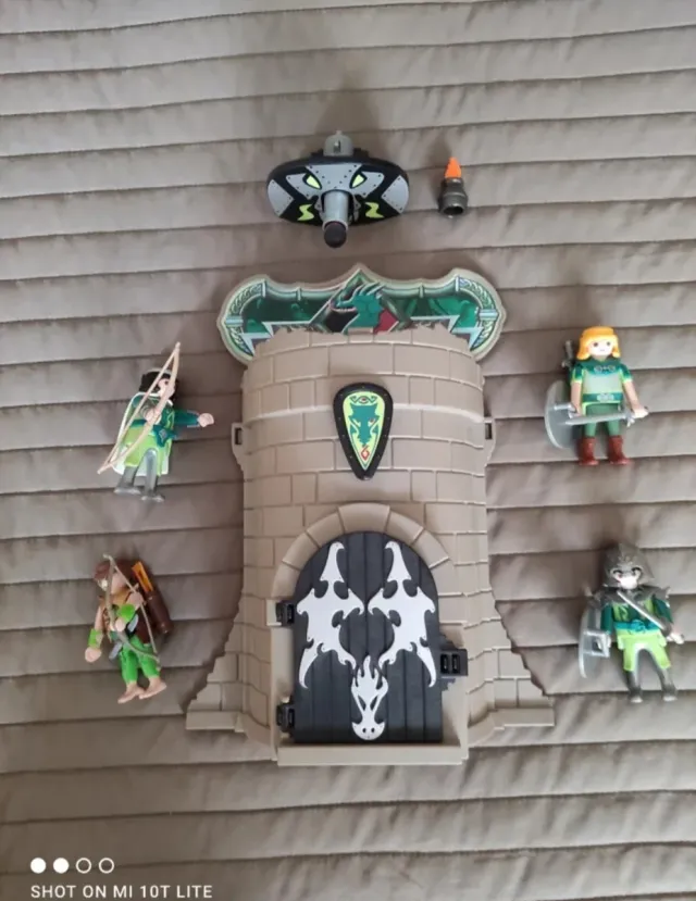 Playmobil Caballeros del Bosque y Lobos